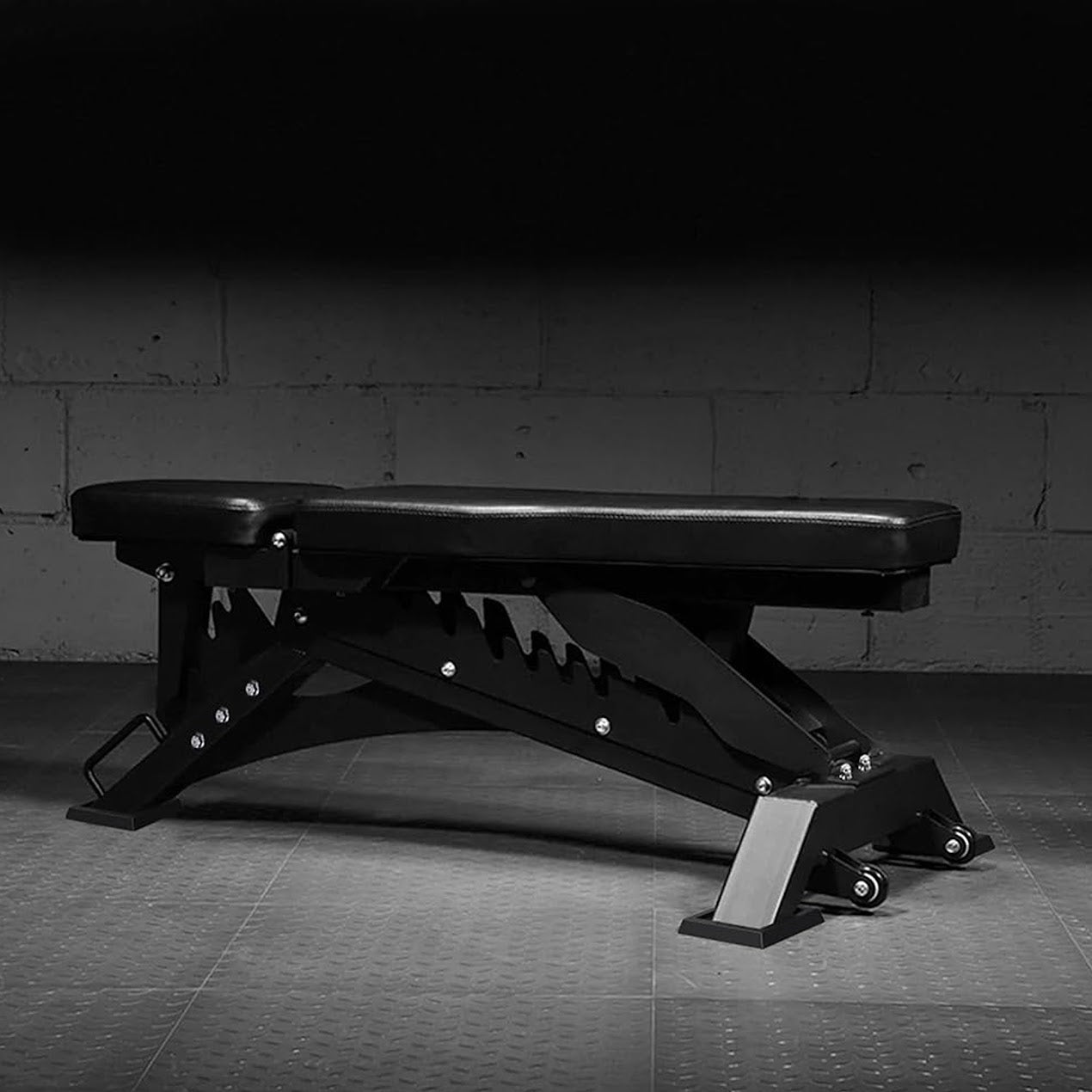 Heavy Duty Commercial Weight Bench – Steel Frame, High Density Foam Padding, Ideal for Strength Training in Home Gyms and Personal Studios